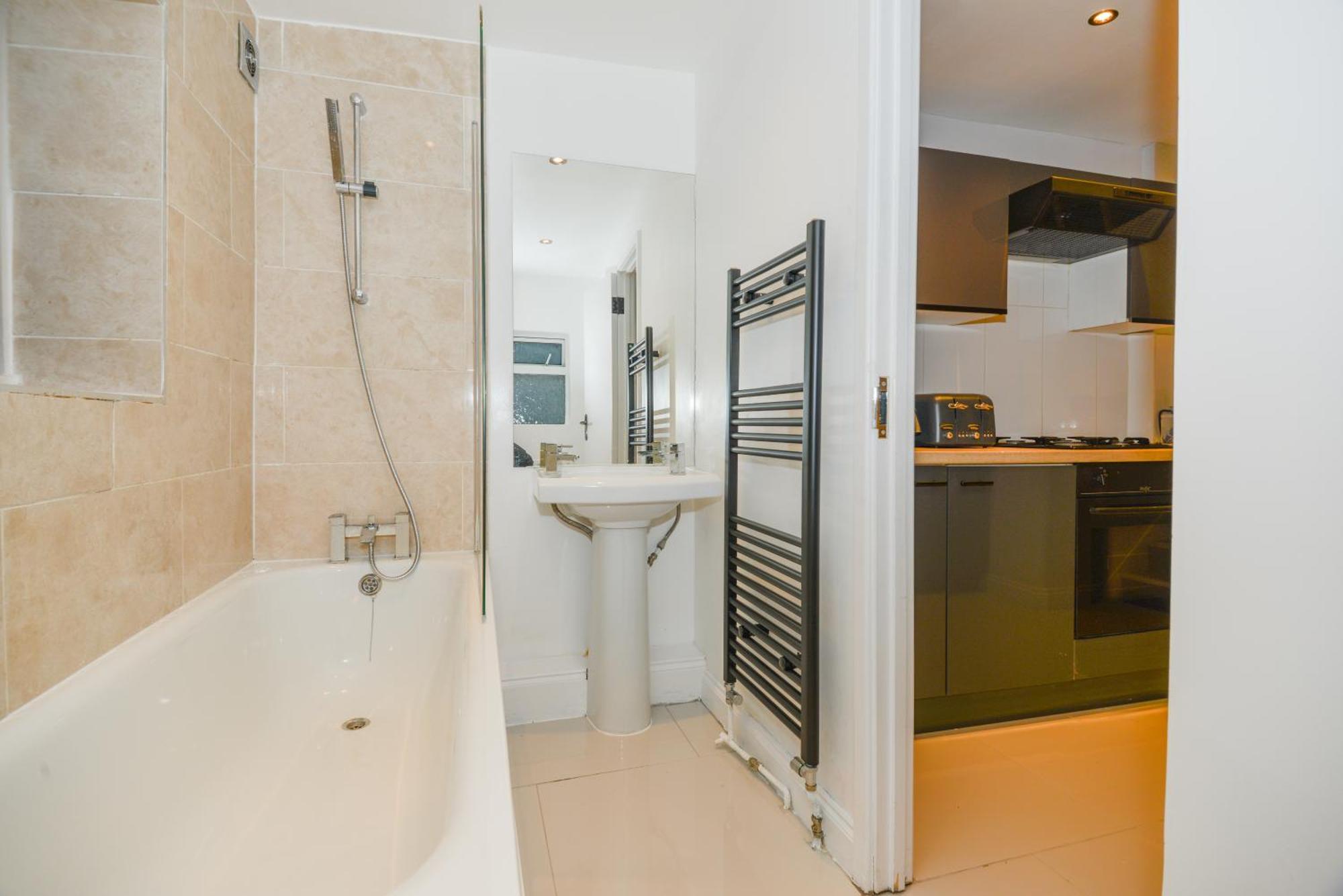 Cosy 1 Bedroom Home For Small Families ลอนดอน ภายนอก รูปภาพ
